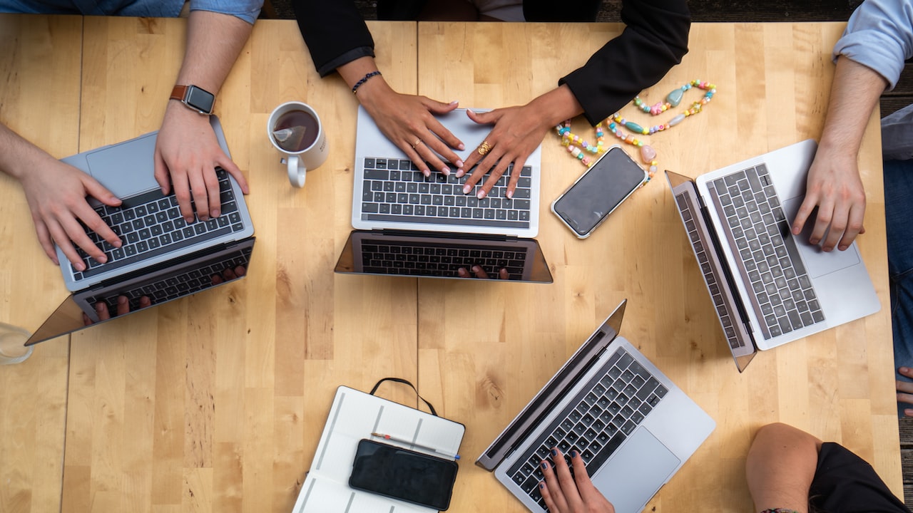 商业与管理研究